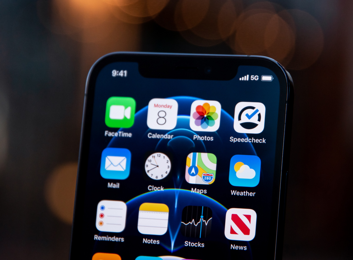 昌图苹果手机维修分享为什么 iPhone 12 在冬季会自动关机 